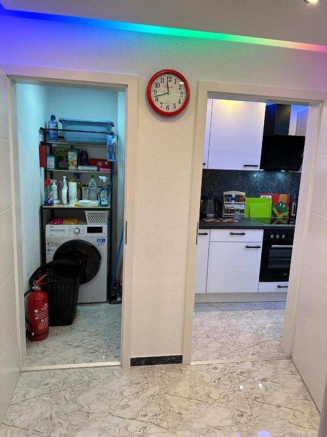 Modern Apartments Neuburg T - Top - 2 Zimmer, Badewanne, Balkon, Parkplatz, Kueche, Wi-Fi, Tv Neuburg an Der Donau Dış mekan fotoğraf